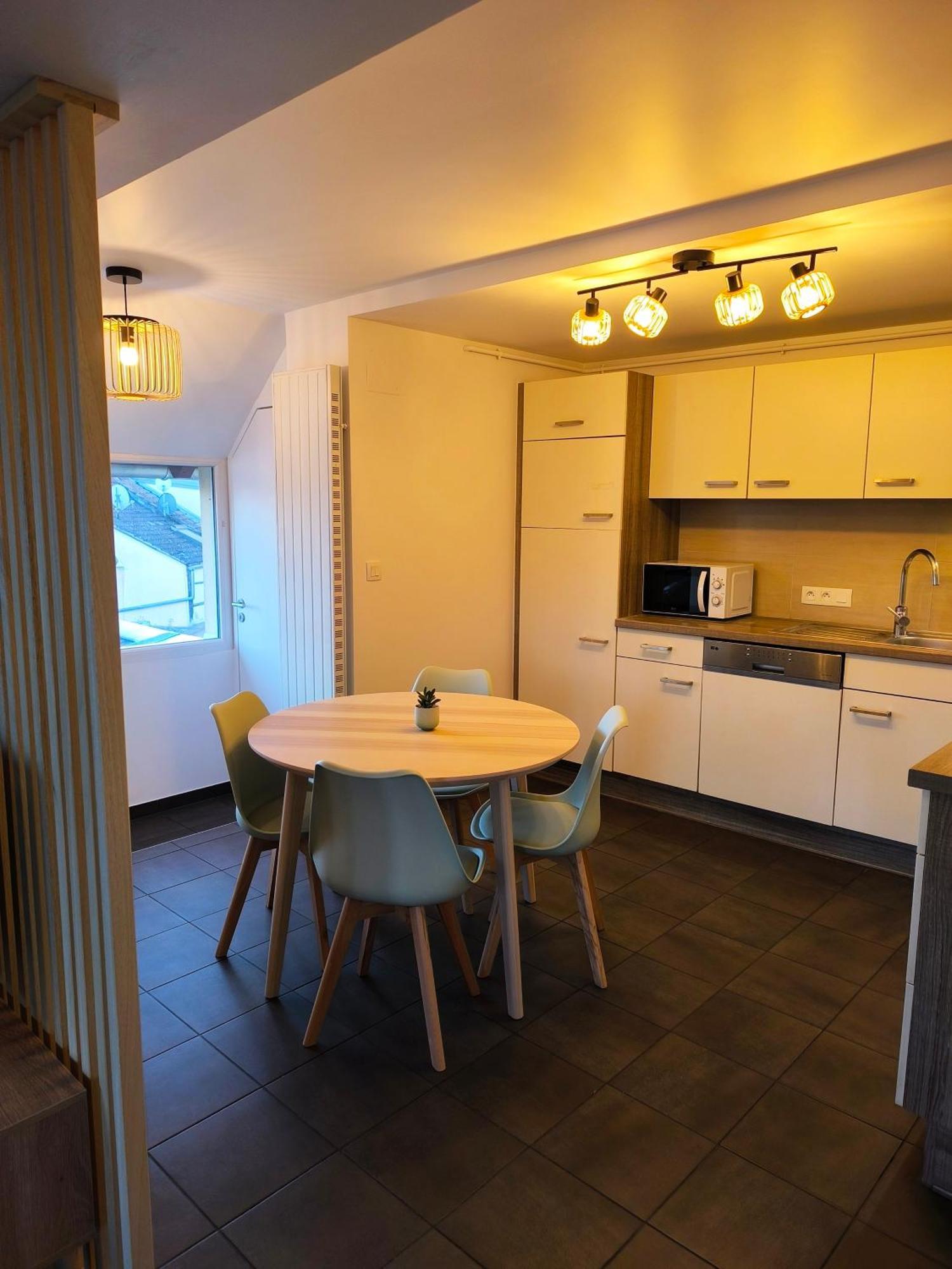 Ferienwohnung Duplex Moderne A 10 Minutes De Colmar Wintzenheim Exterior foto