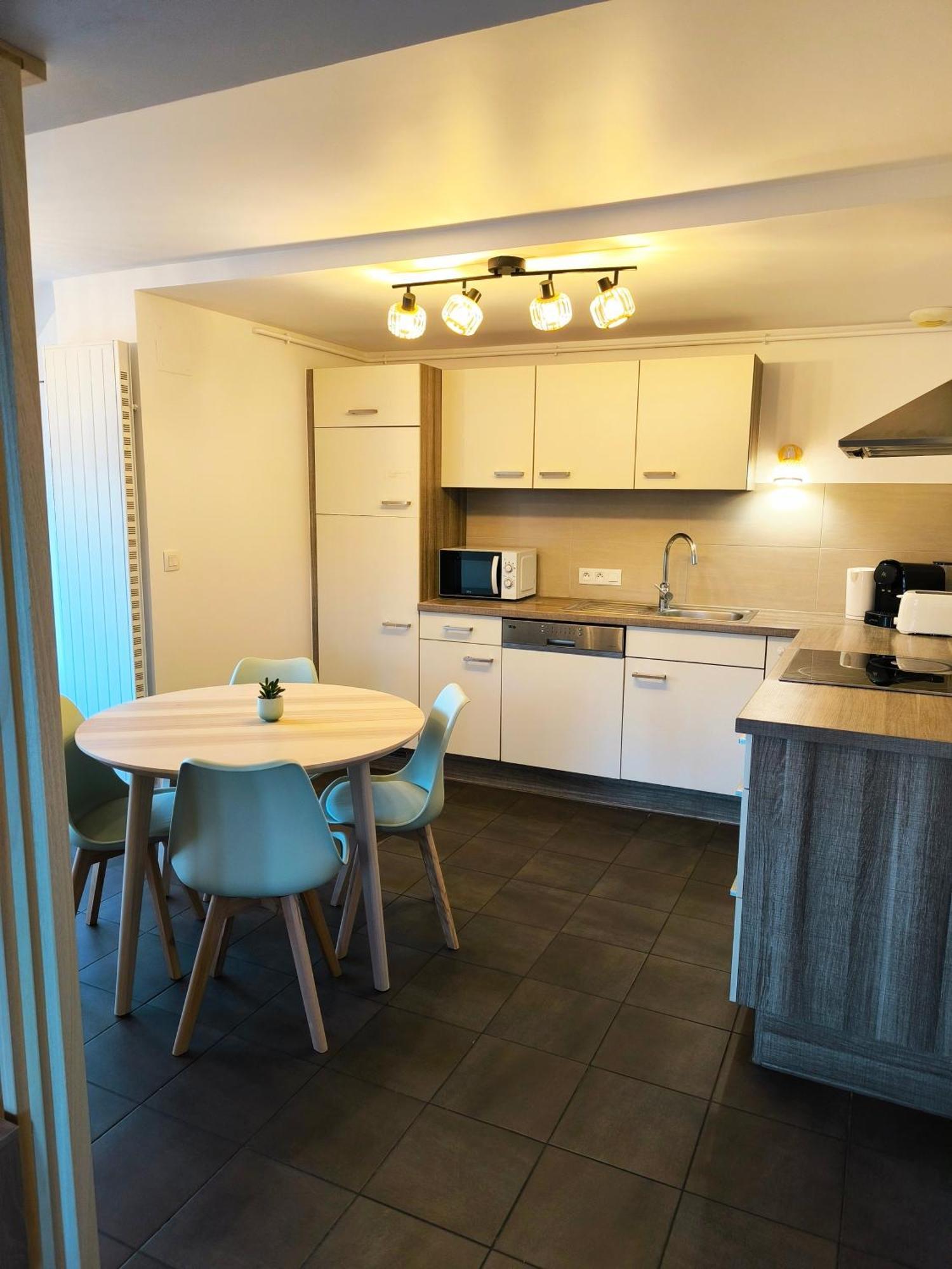 Ferienwohnung Duplex Moderne A 10 Minutes De Colmar Wintzenheim Exterior foto